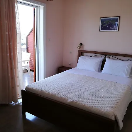 Mentis Aparthotel Meganisi